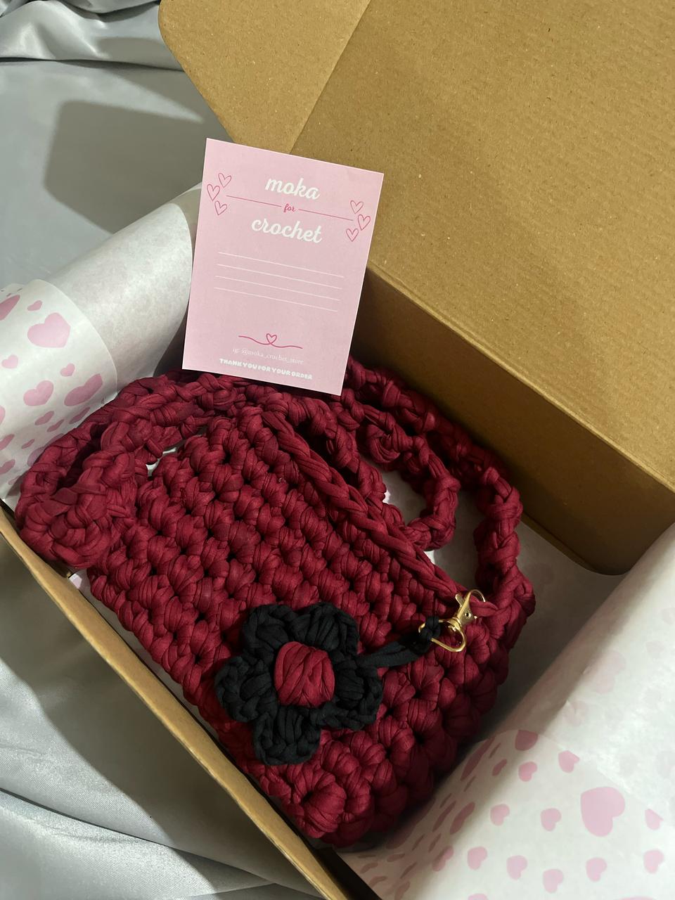 Basic bag with flower